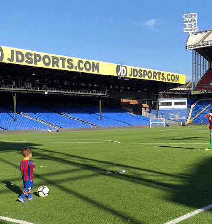 Vicente Guaita Son Playing Football